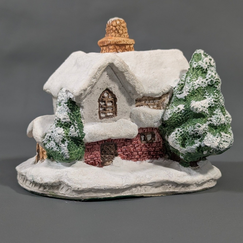 Vintage 1988 Summit Collection Snow Covered Winter Village Cottage Figurine